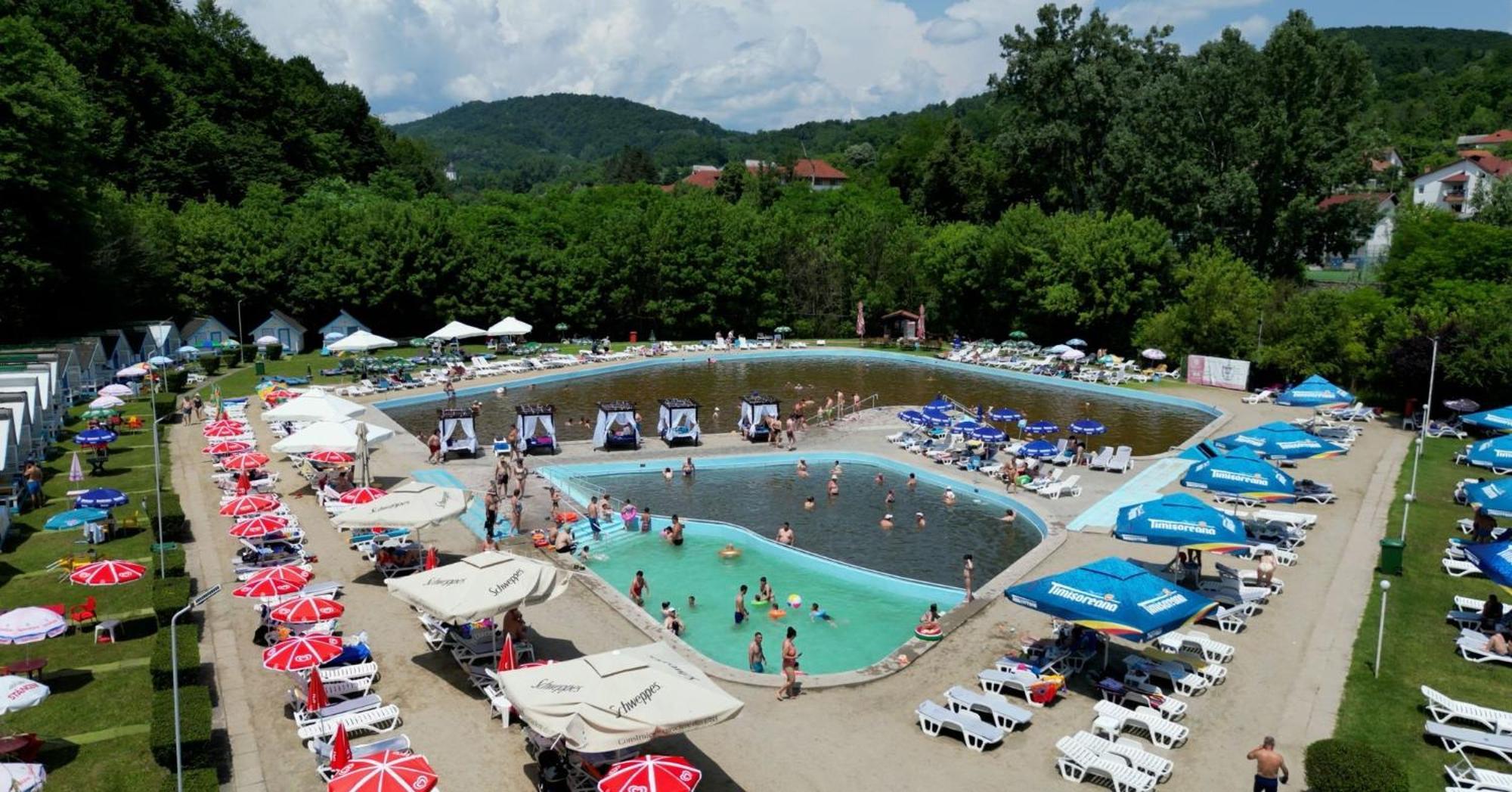 Luxury Apartment Twins Băile Govora Buitenkant foto